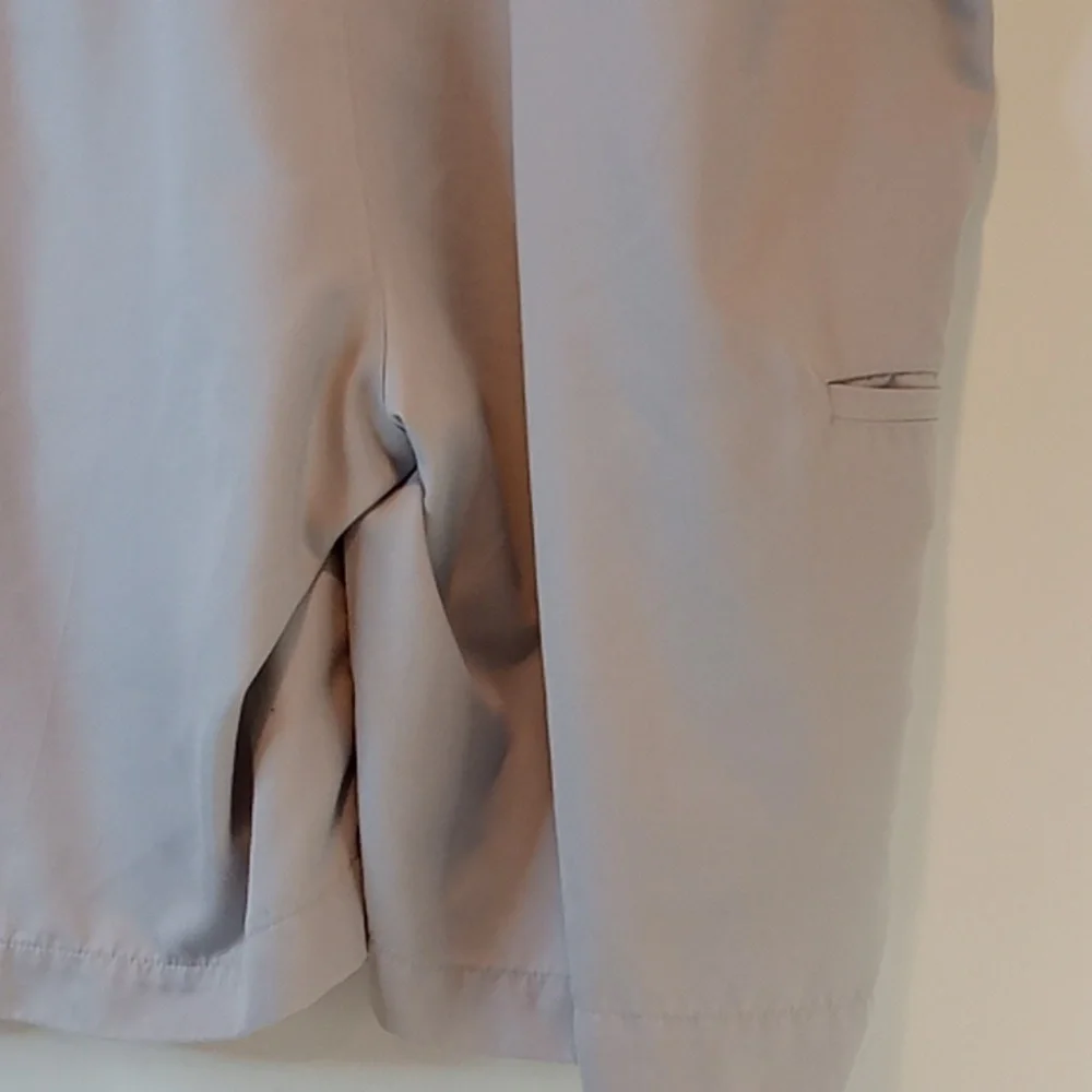 PGA Tour Golf Shorts Boat Casual Khaki Shorts Men's Sz 40 Side Pockets EUC NICE!